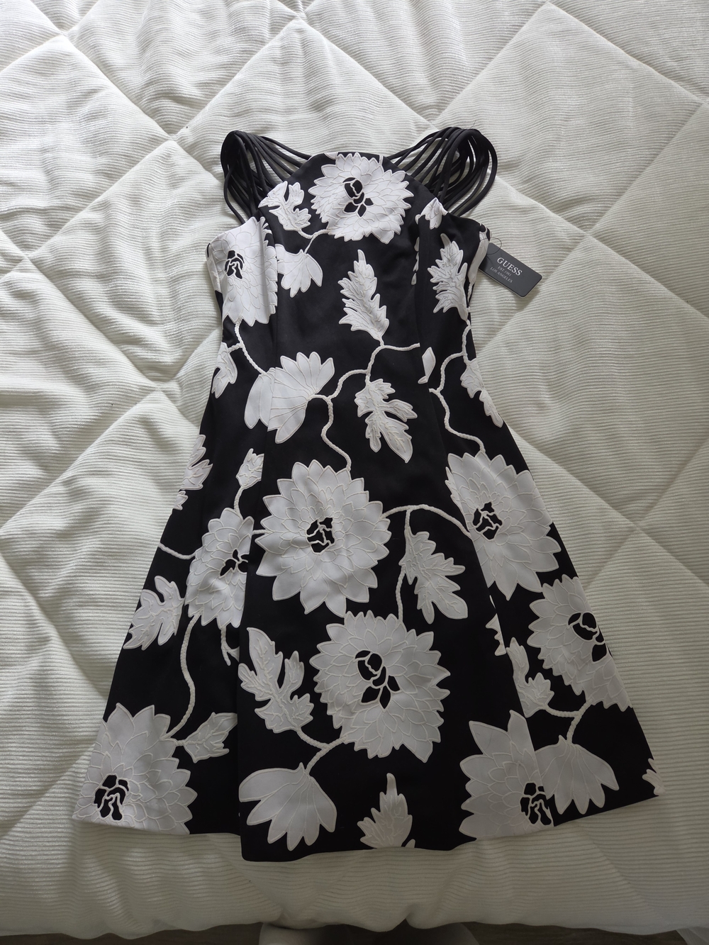 GUESS Black & White Floral Fit-and-Flare Dress